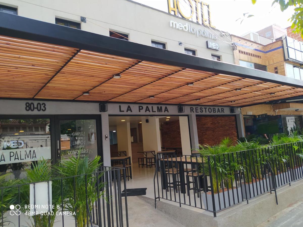 Med La Palma Hotel Medellín Buitenkant foto