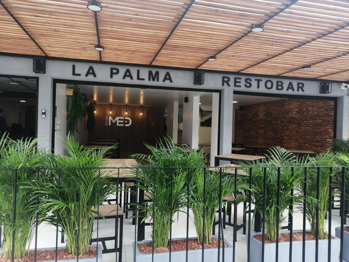 Med La Palma Hotel Medellín Buitenkant foto