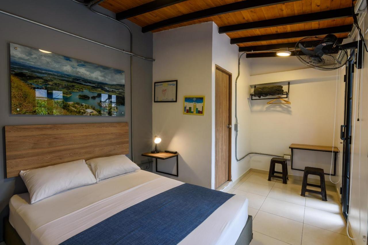 Med La Palma Hotel Medellín Buitenkant foto