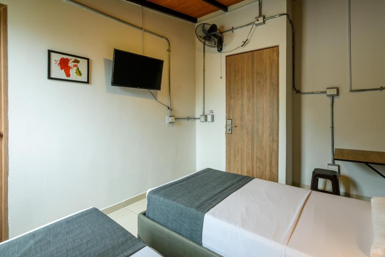 Med La Palma Hotel Medellín Buitenkant foto