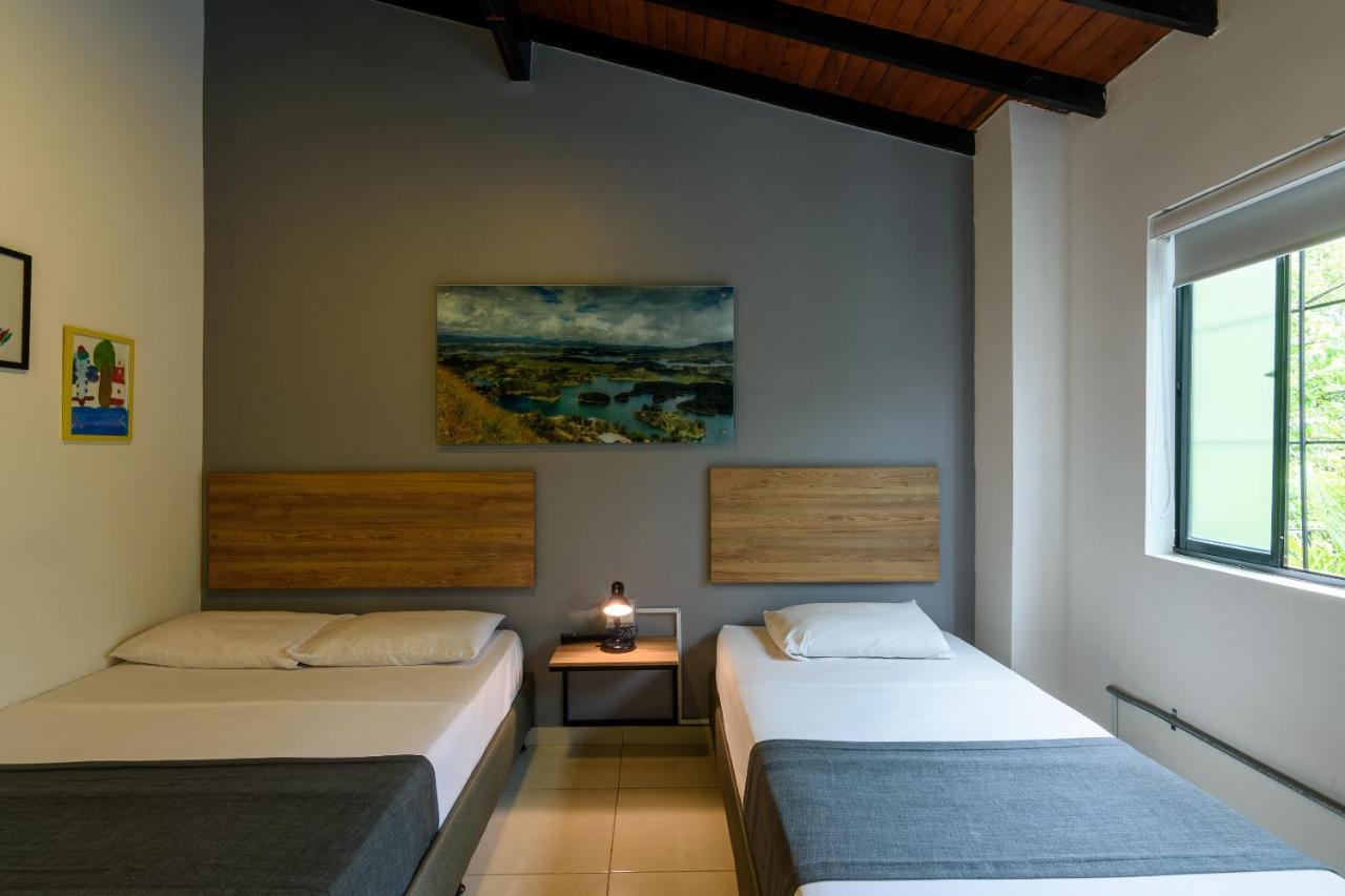 Med La Palma Hotel Medellín Buitenkant foto