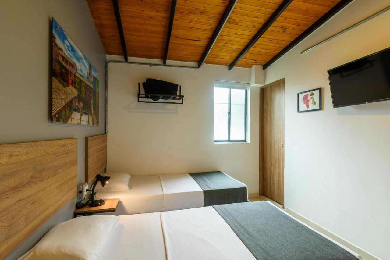 Med La Palma Hotel Medellín Buitenkant foto